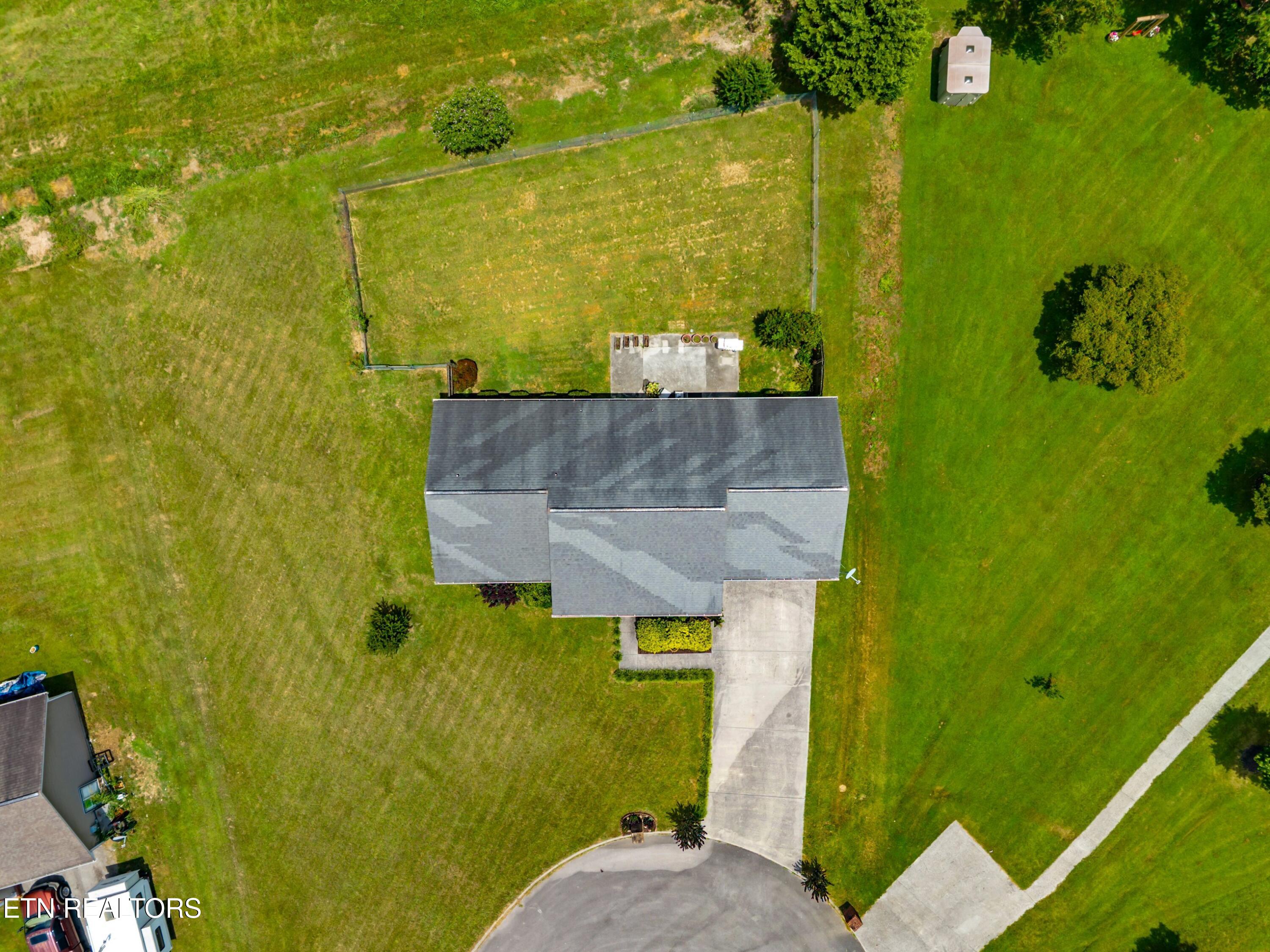 923 Red Oak Lane