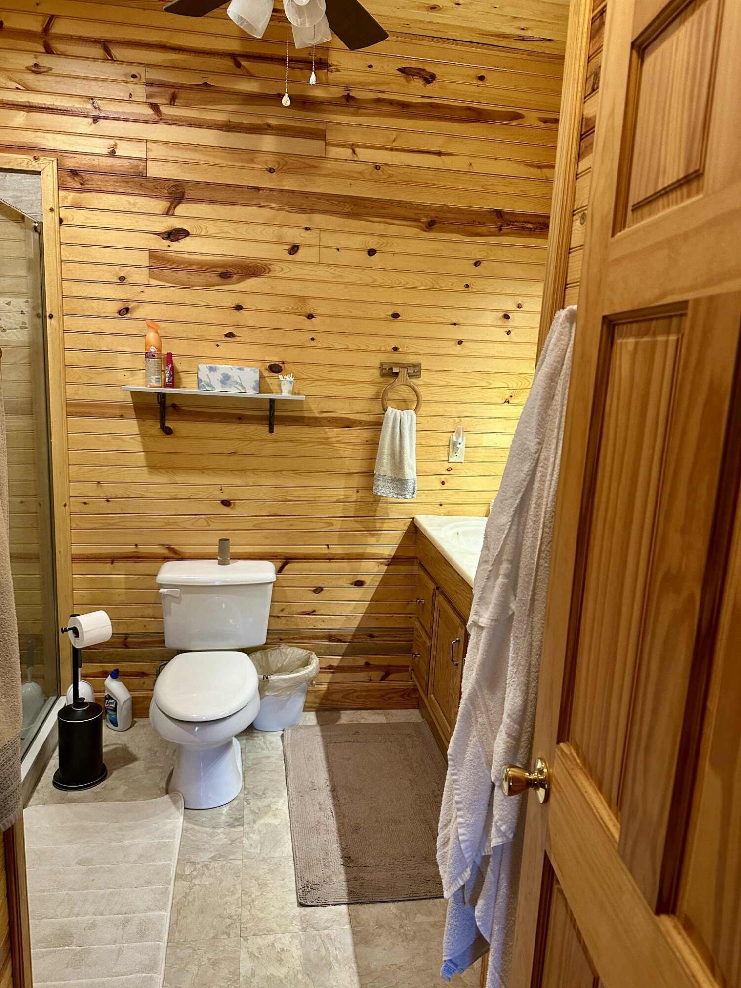 1573 Topaz Lane