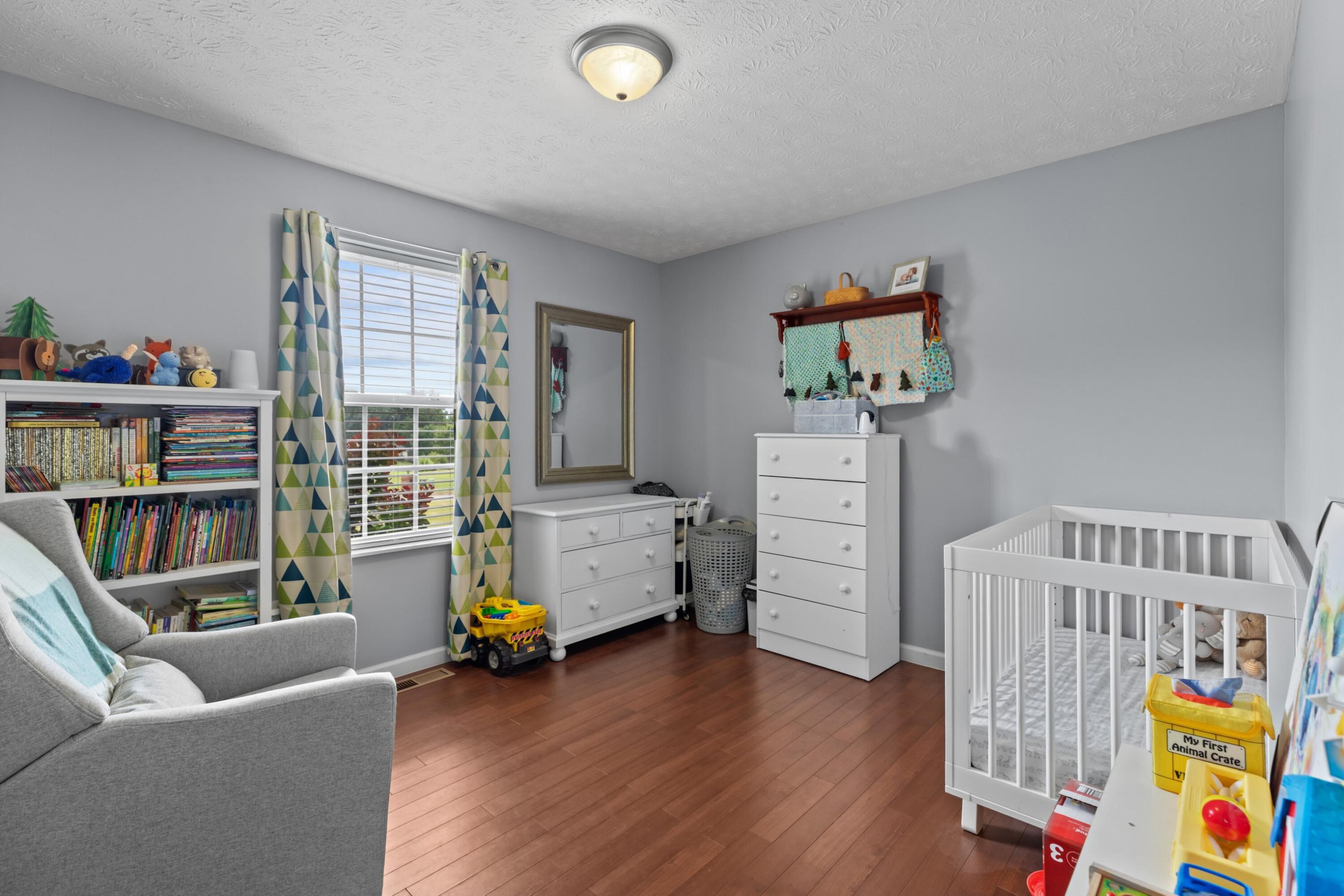 923 Red Oak Lane