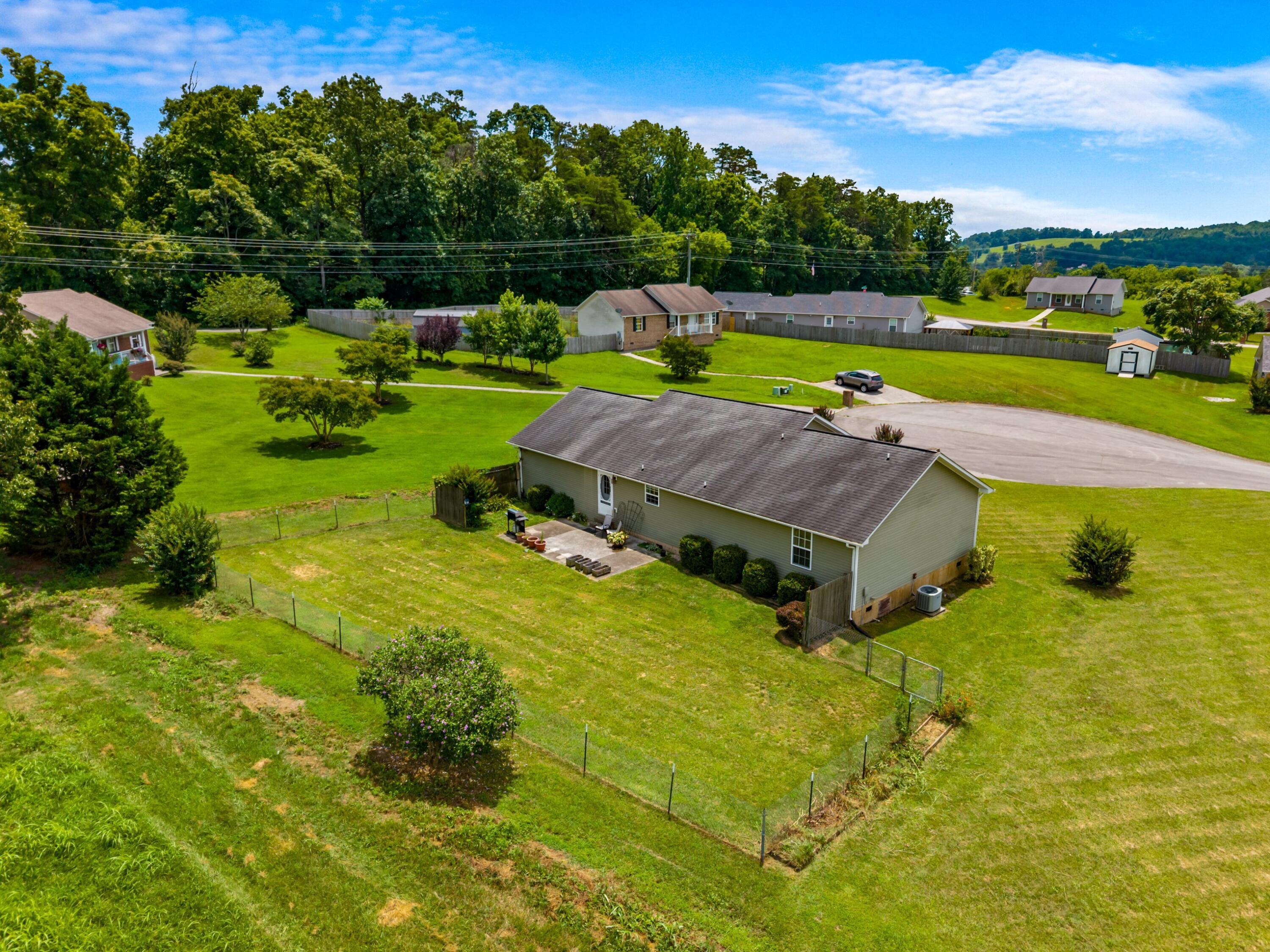 923 Red Oak Lane