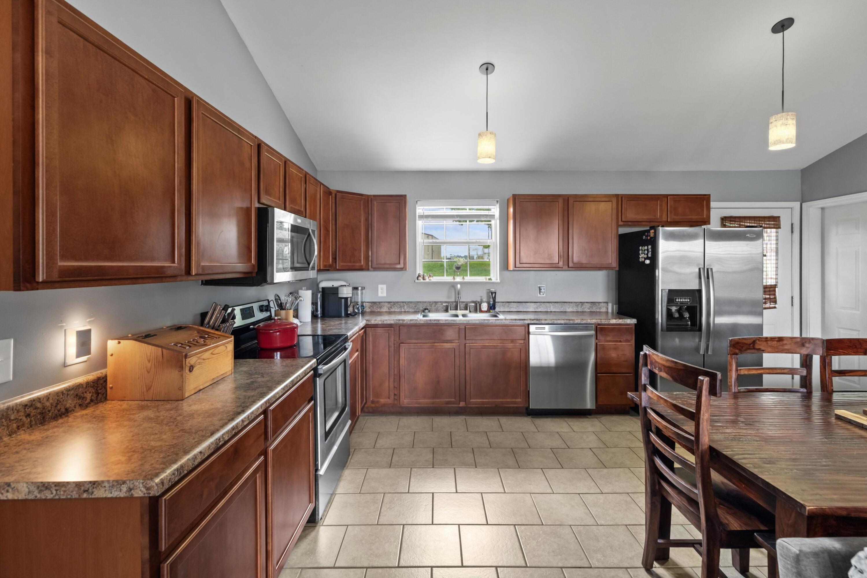 923 Red Oak Lane