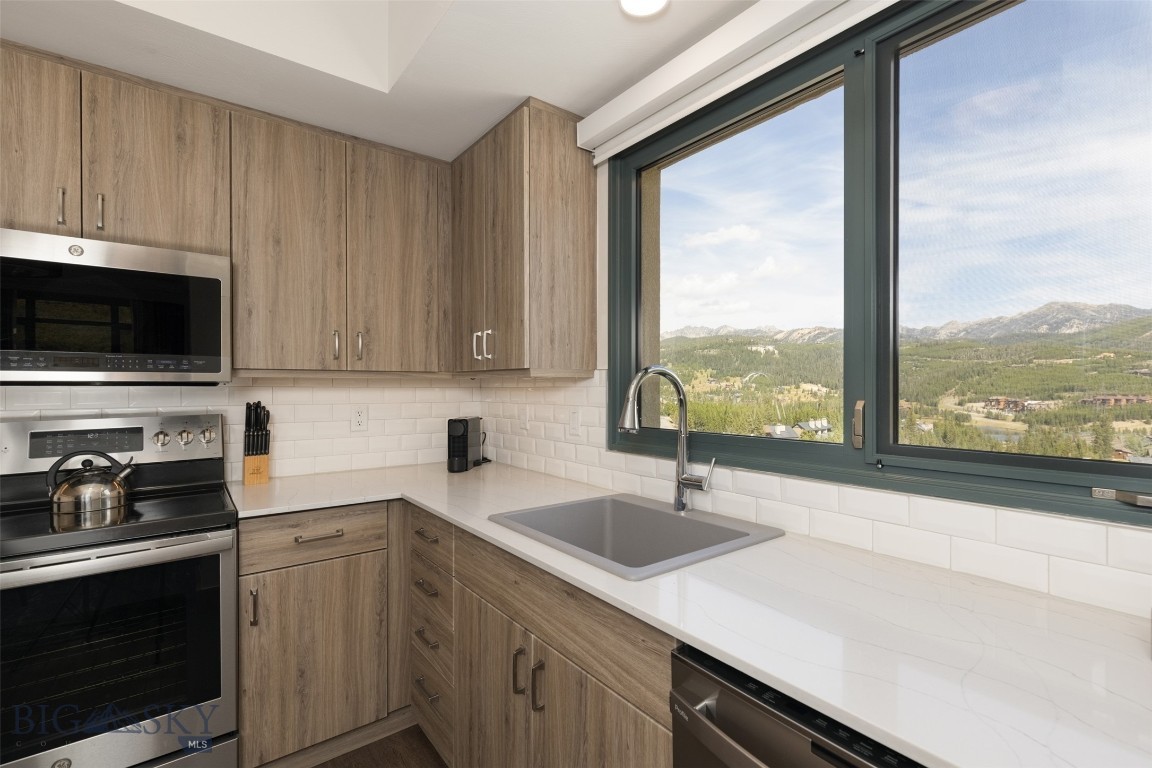 60 Big Sky Resort Rd, Summit 10310