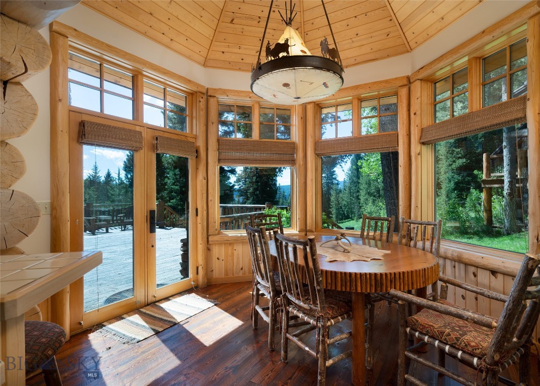800 North Fork Road
