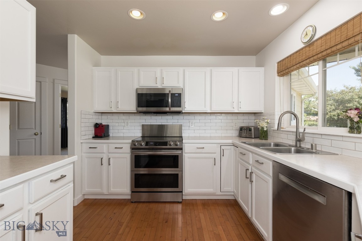 2903 Lily Drive
