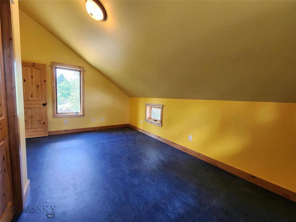 1214 W Koch