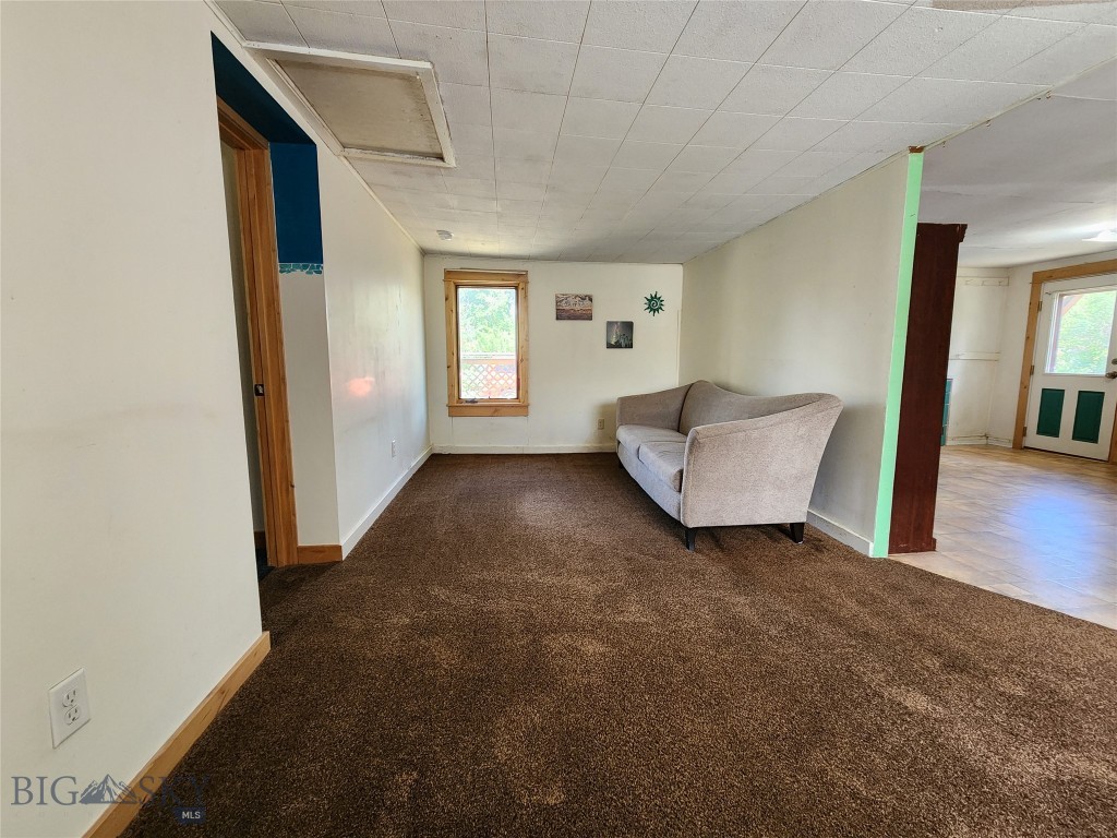 1214 W Koch