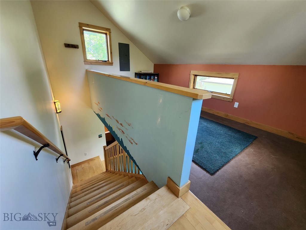 1214 W Koch