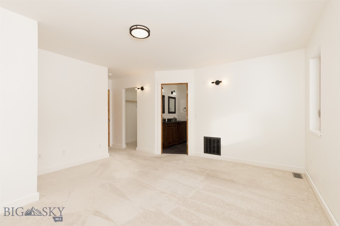 210 Talon Way