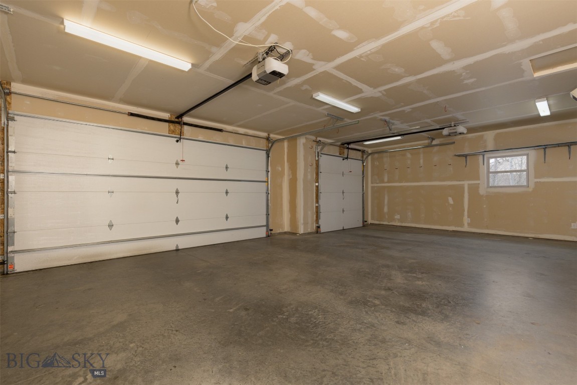 210 Talon Way