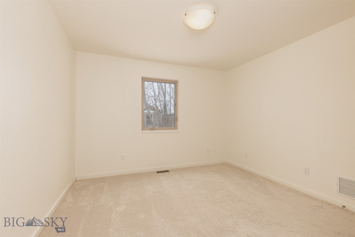 210 Talon Way