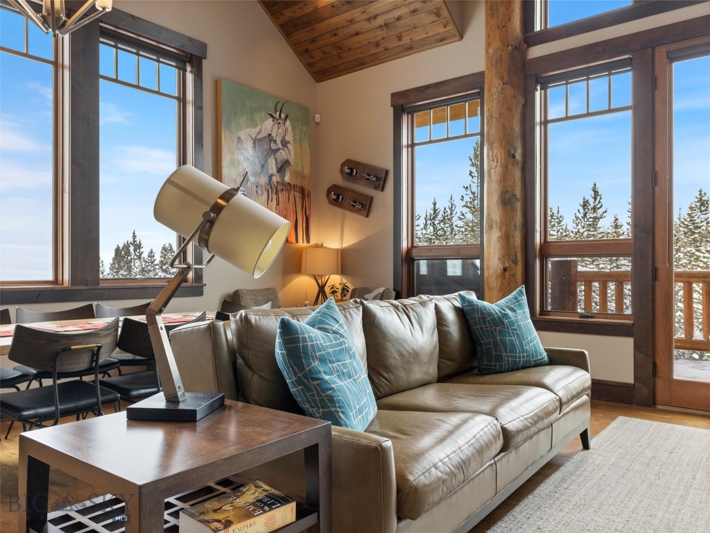 18 Upper Cascade Ridge Road 18
