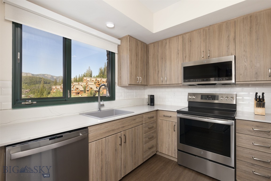 60 Big Sky Resort Road 10,314