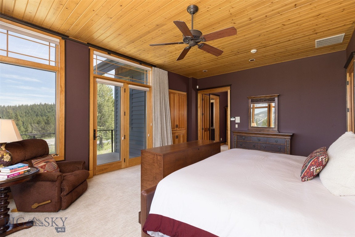 285 Majestic Peaks