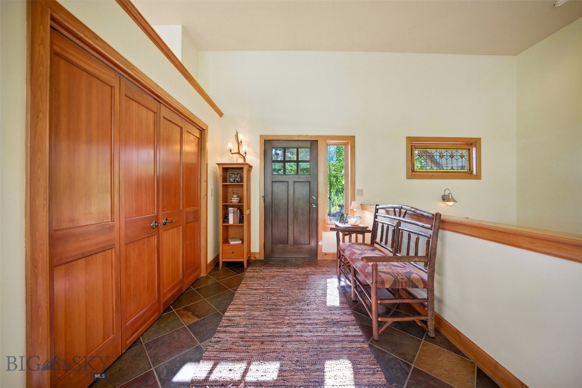 2130 Looking Glass