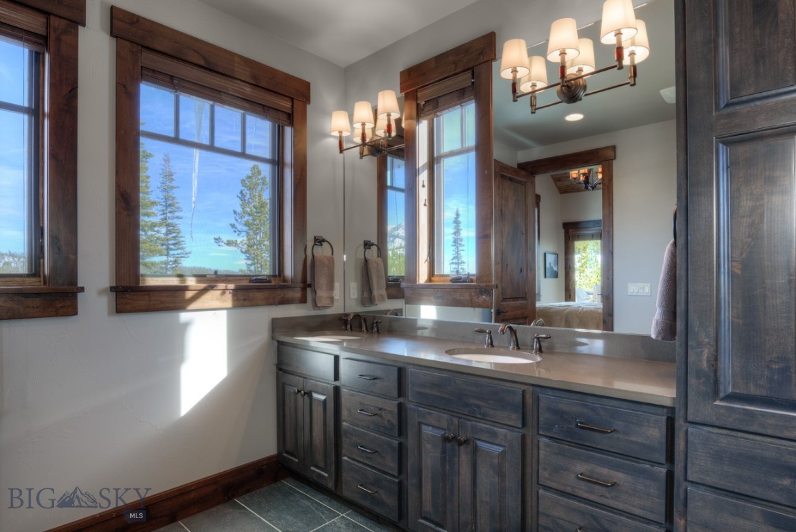 3 Lower Cascade Ridge Road 101