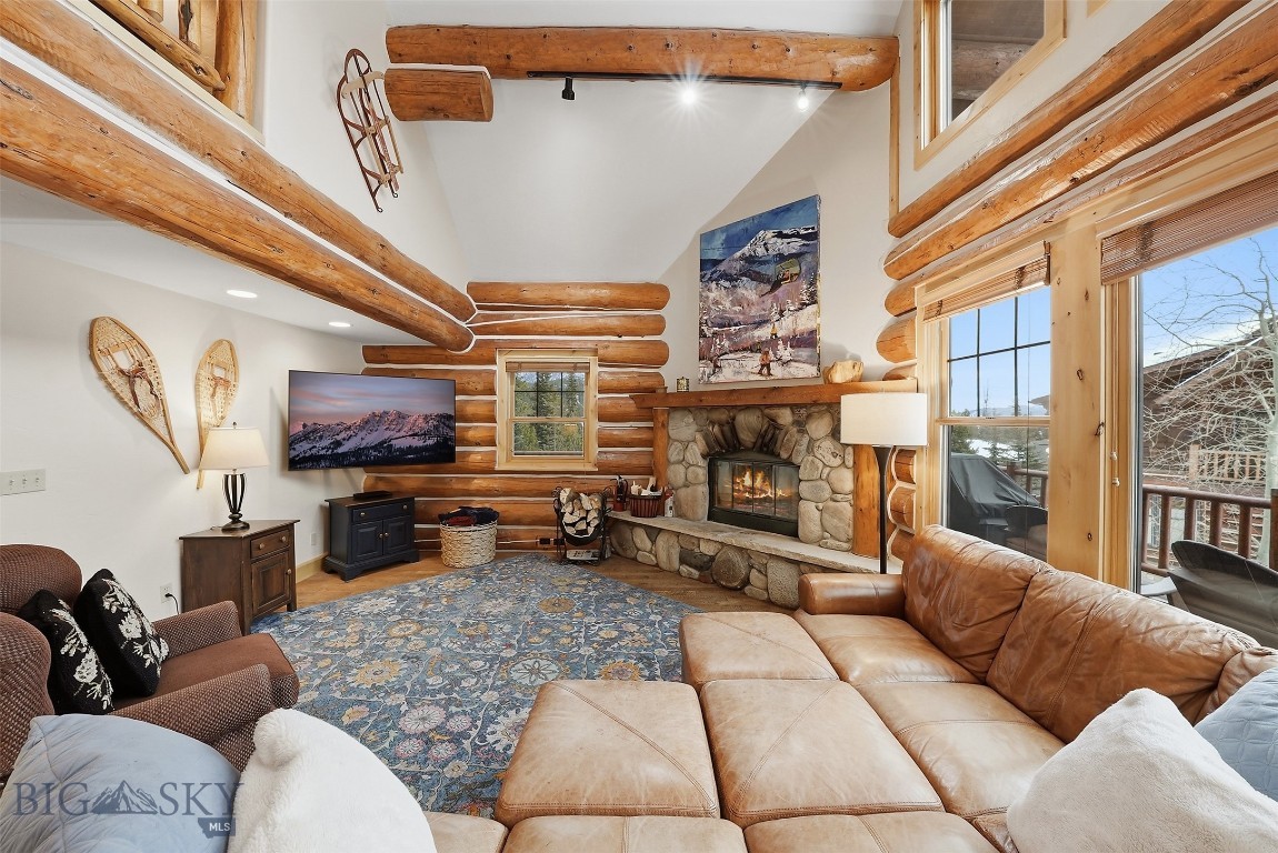 15 Rose Bud Loop 127