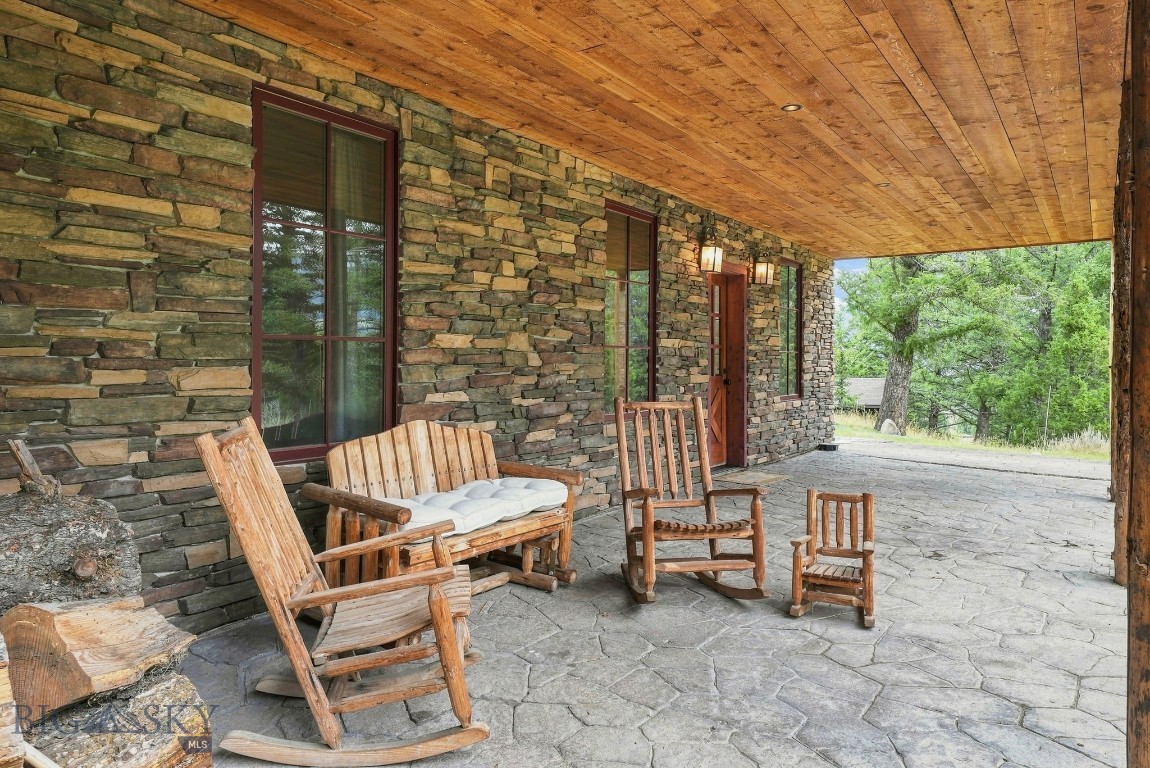 850 Fortress Road