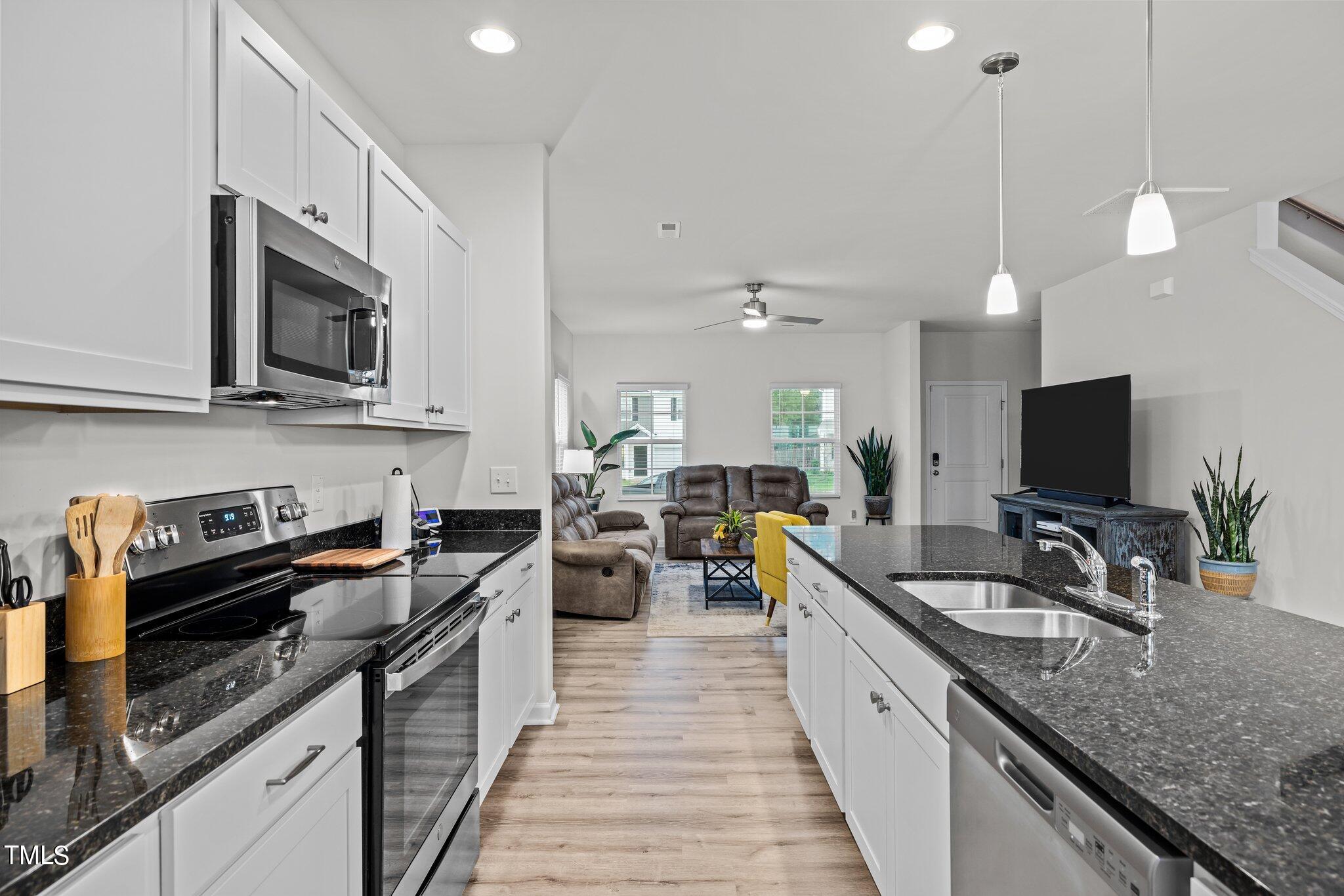 5420 Stonepoint Circle