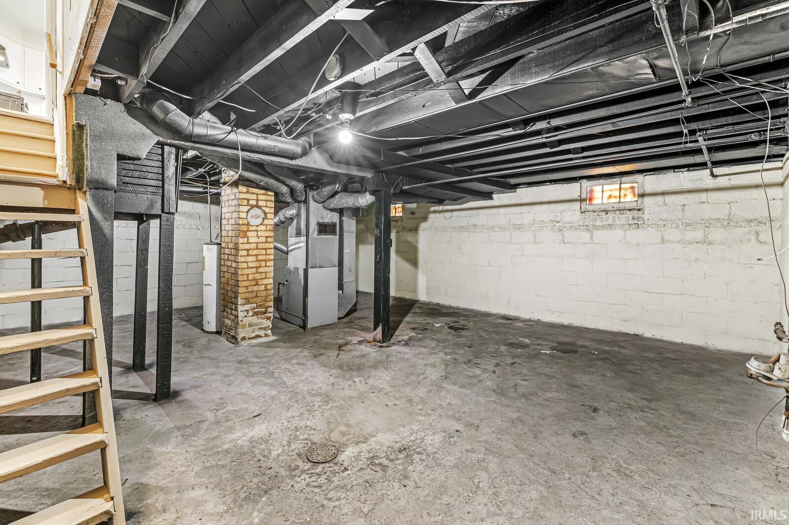 1142 N Brookfield Street