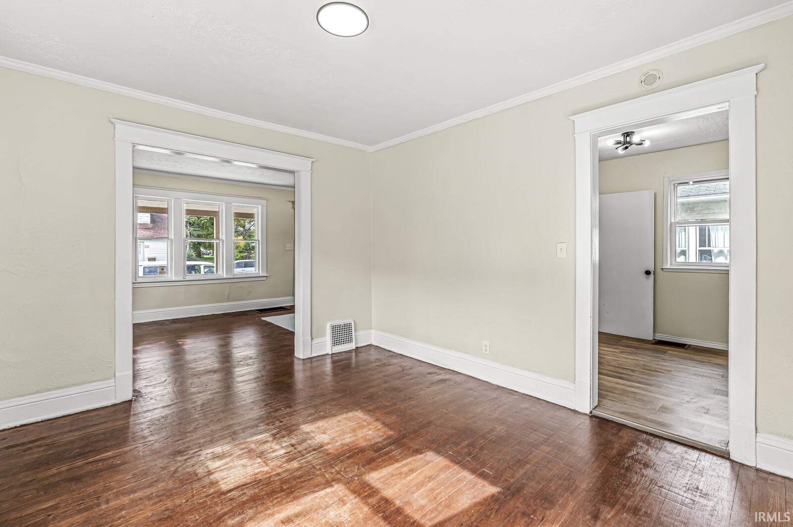 1142 N Brookfield Street