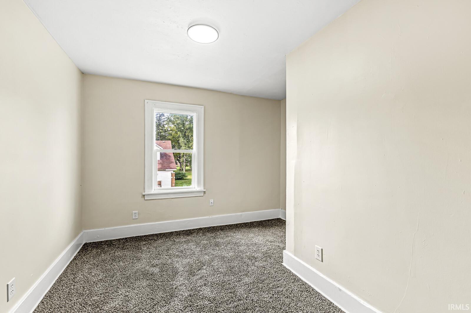 1142 N Brookfield Street