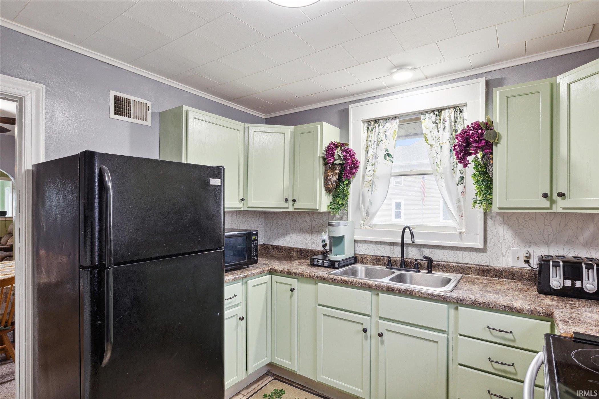 520 E 4th Street