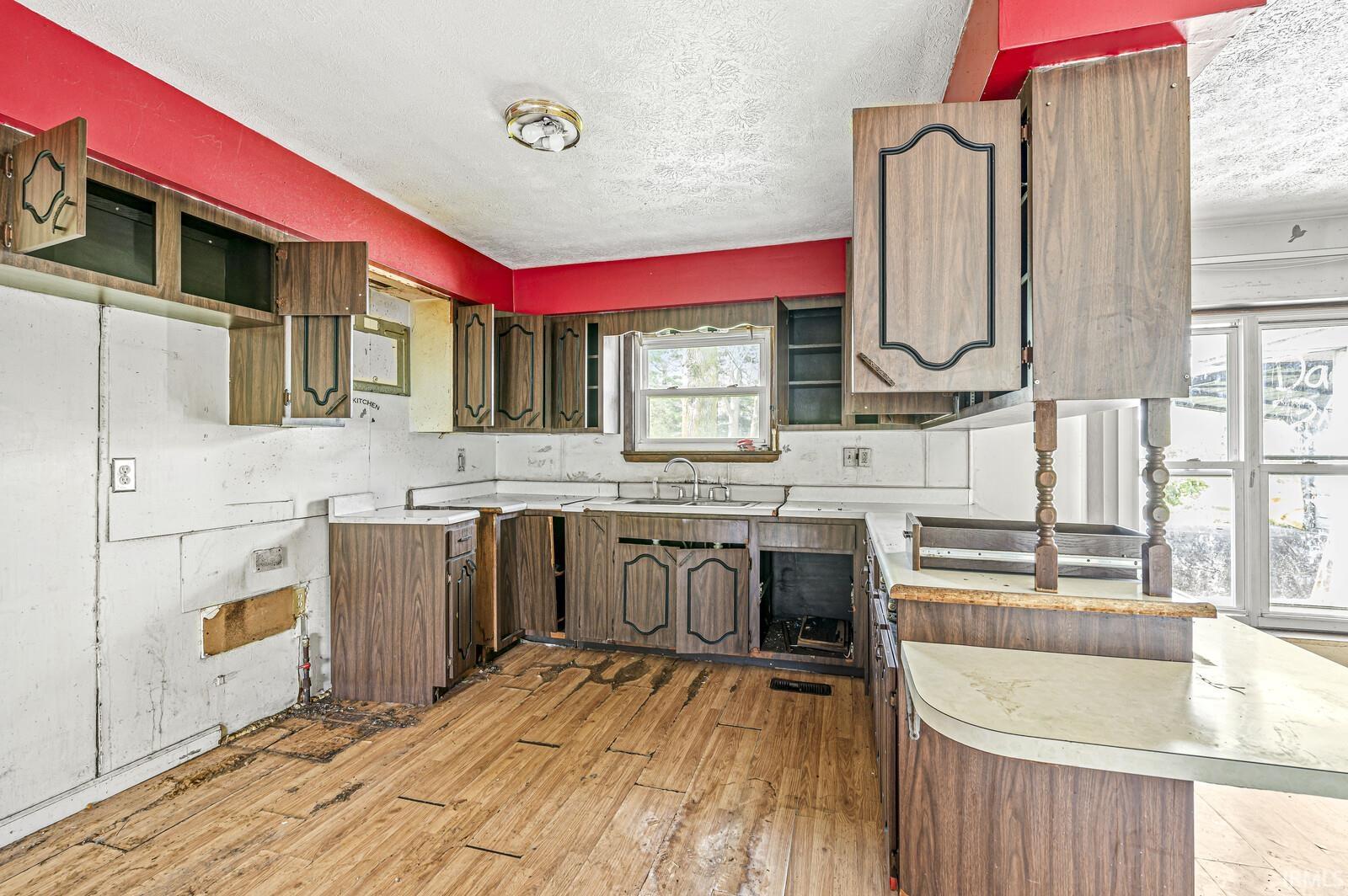 10974 County Road 10