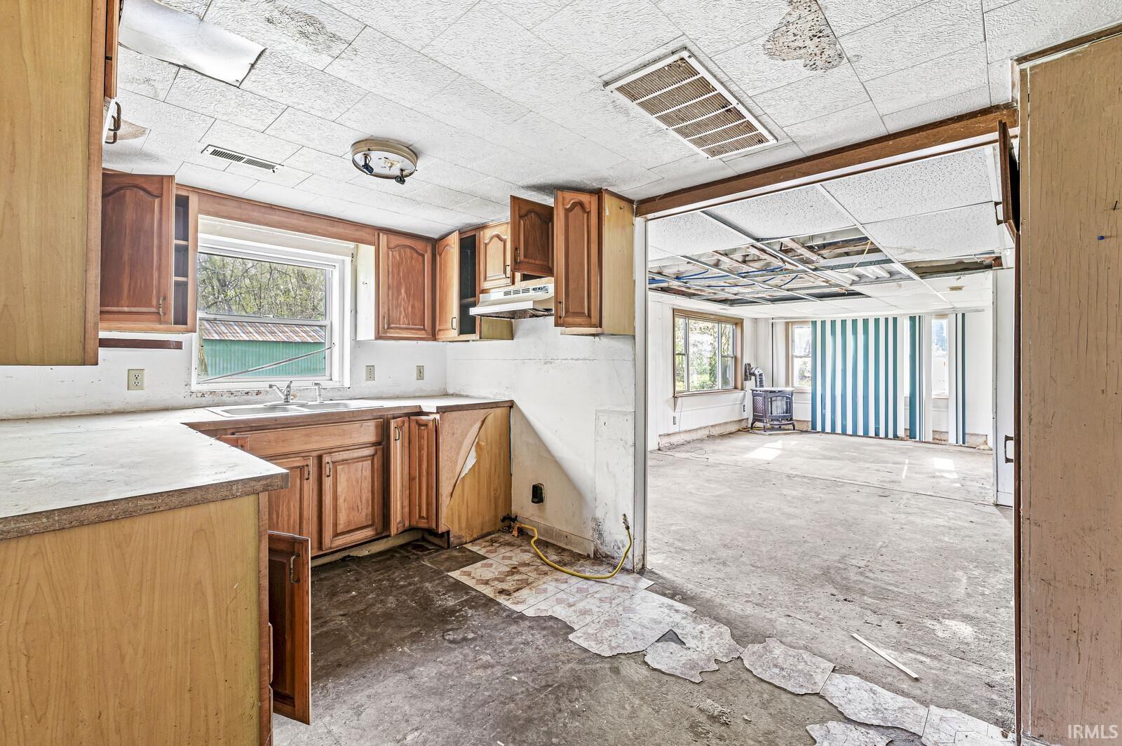 10974 County Road 10