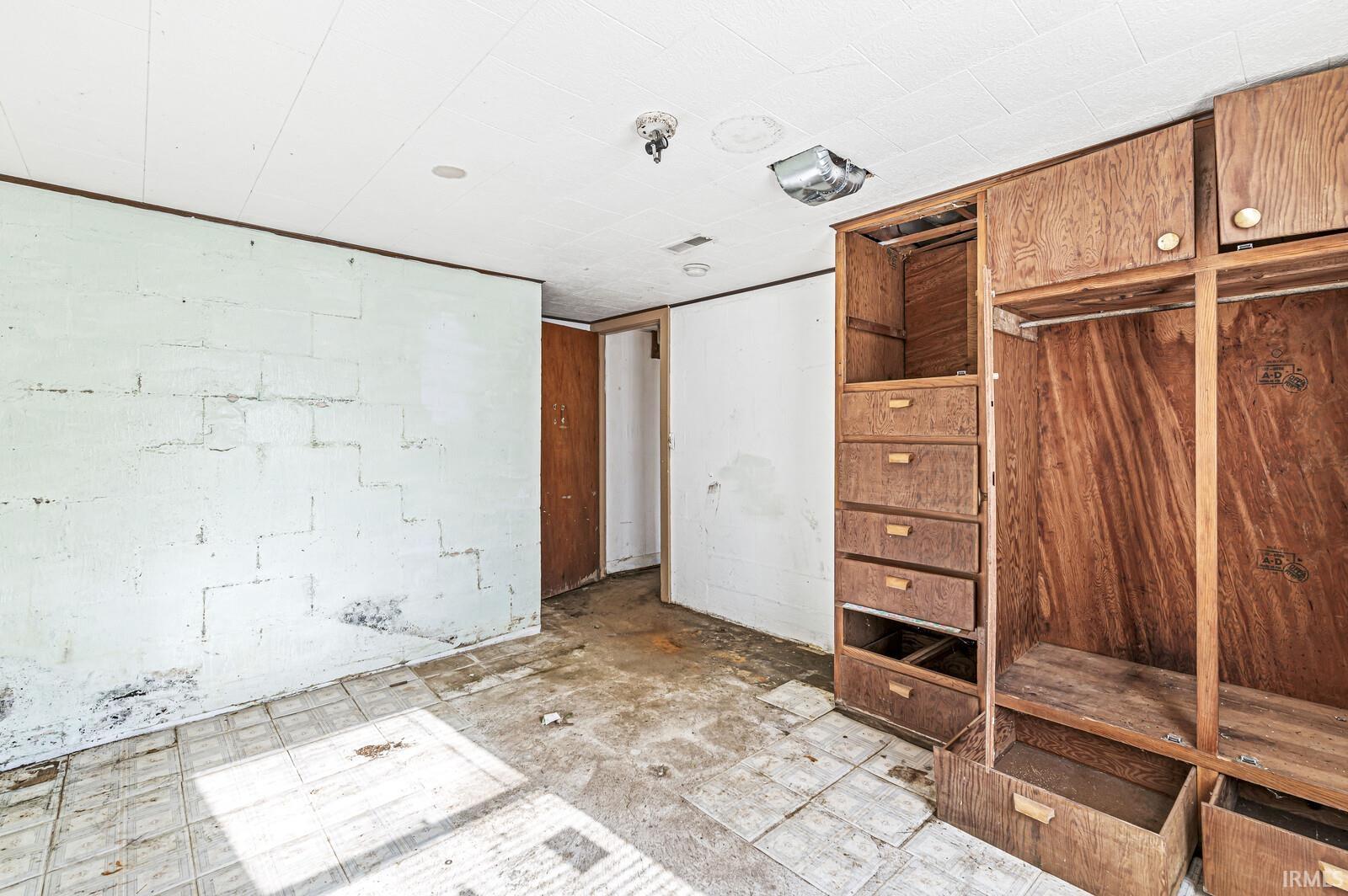 10974 County Road 10