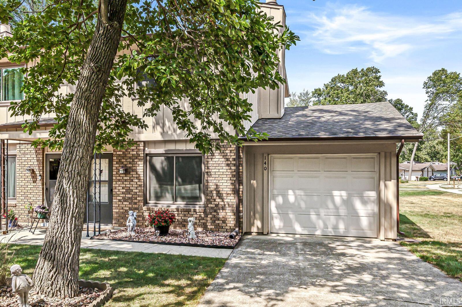 140 W Leyte Avenue