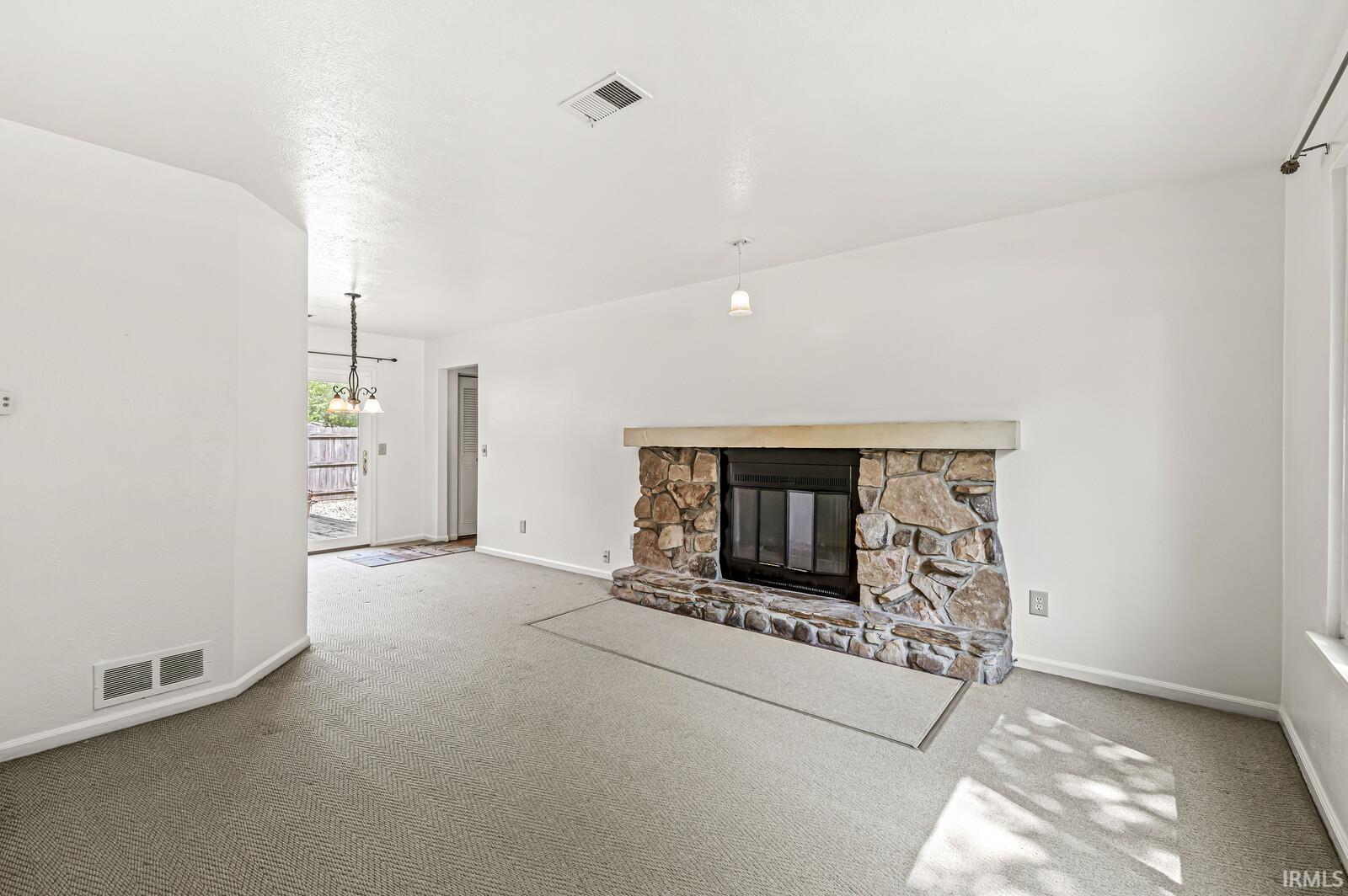 140 W Leyte Avenue