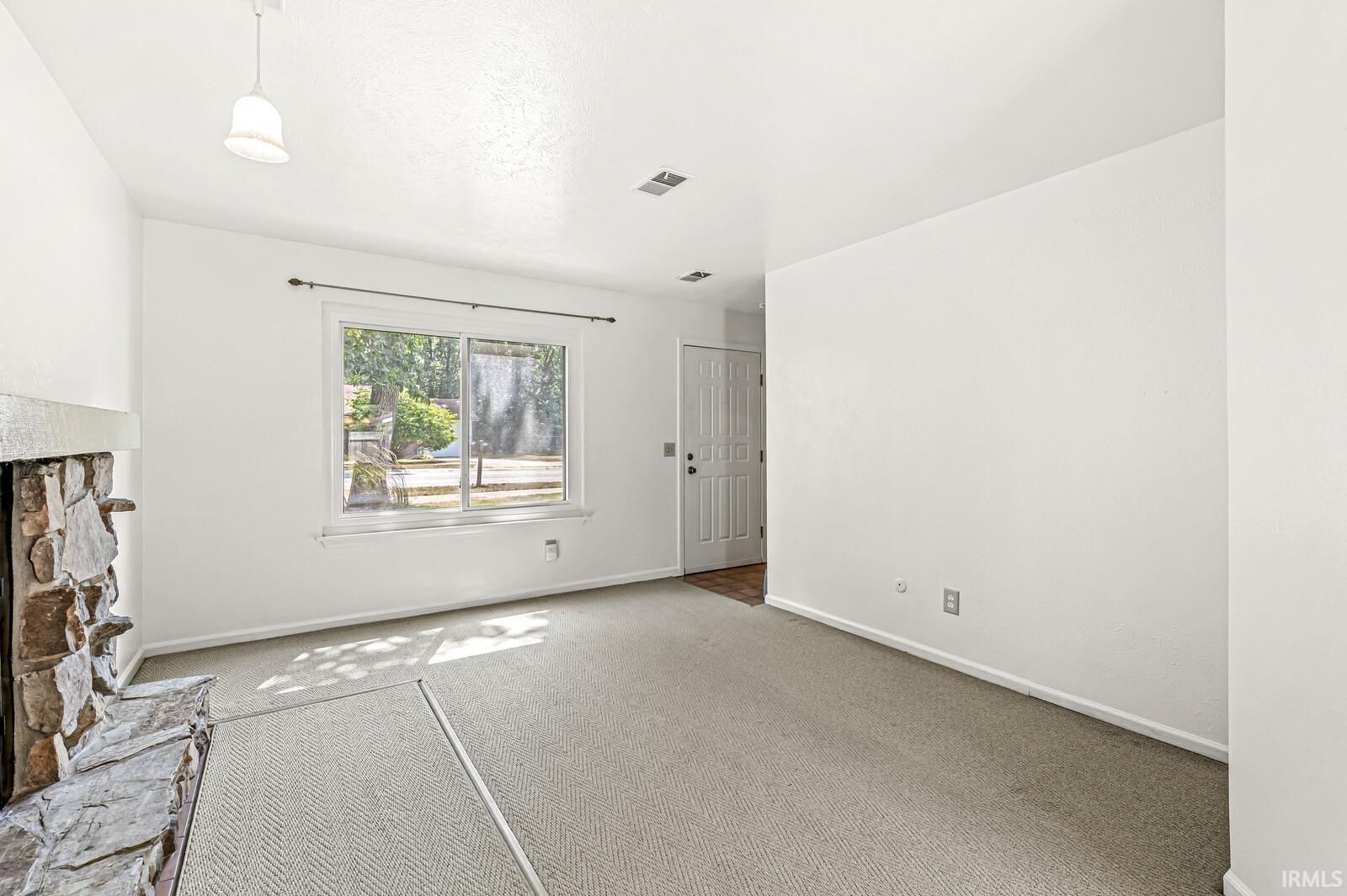 140 W Leyte Avenue