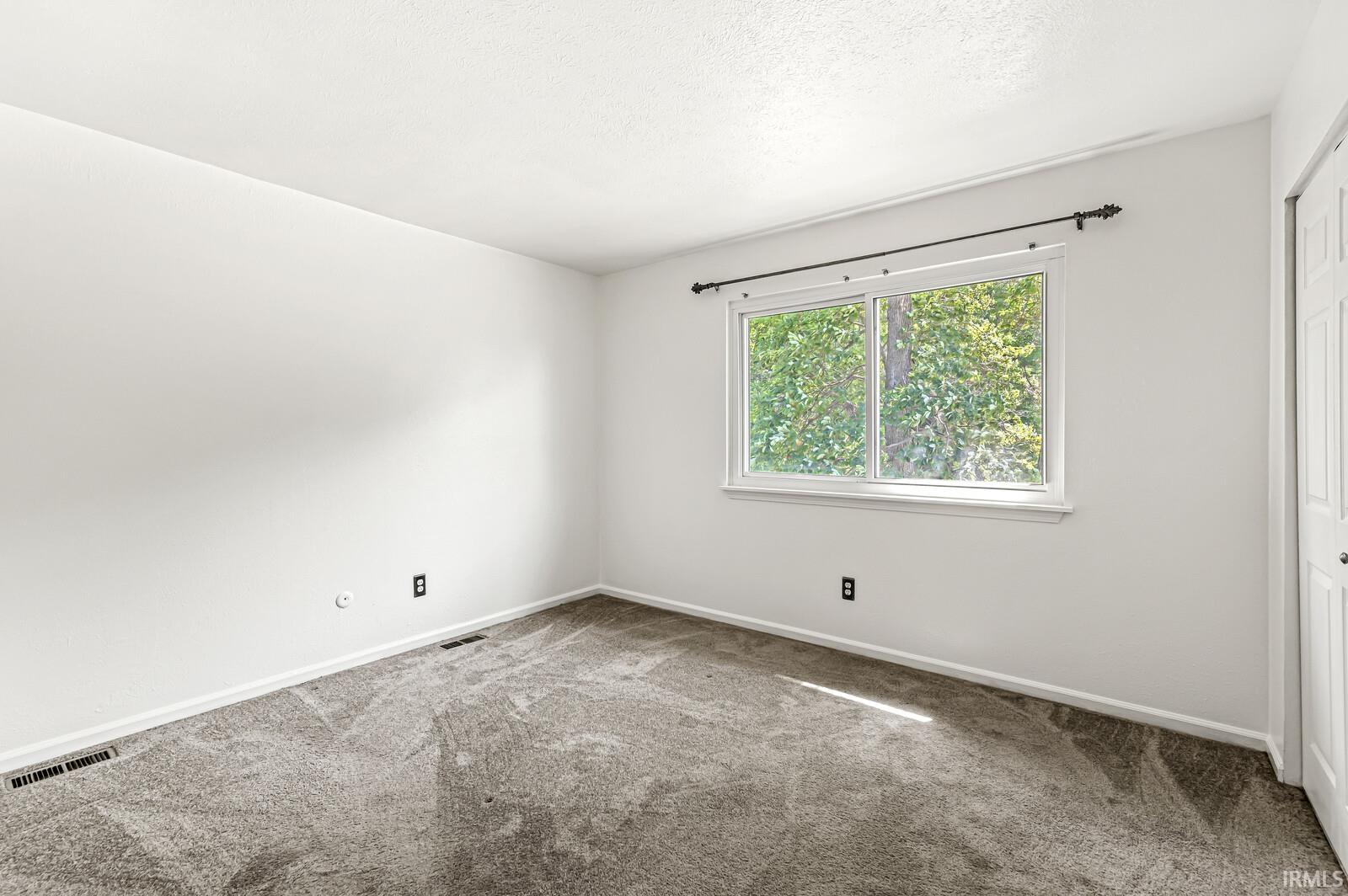 140 W Leyte Avenue