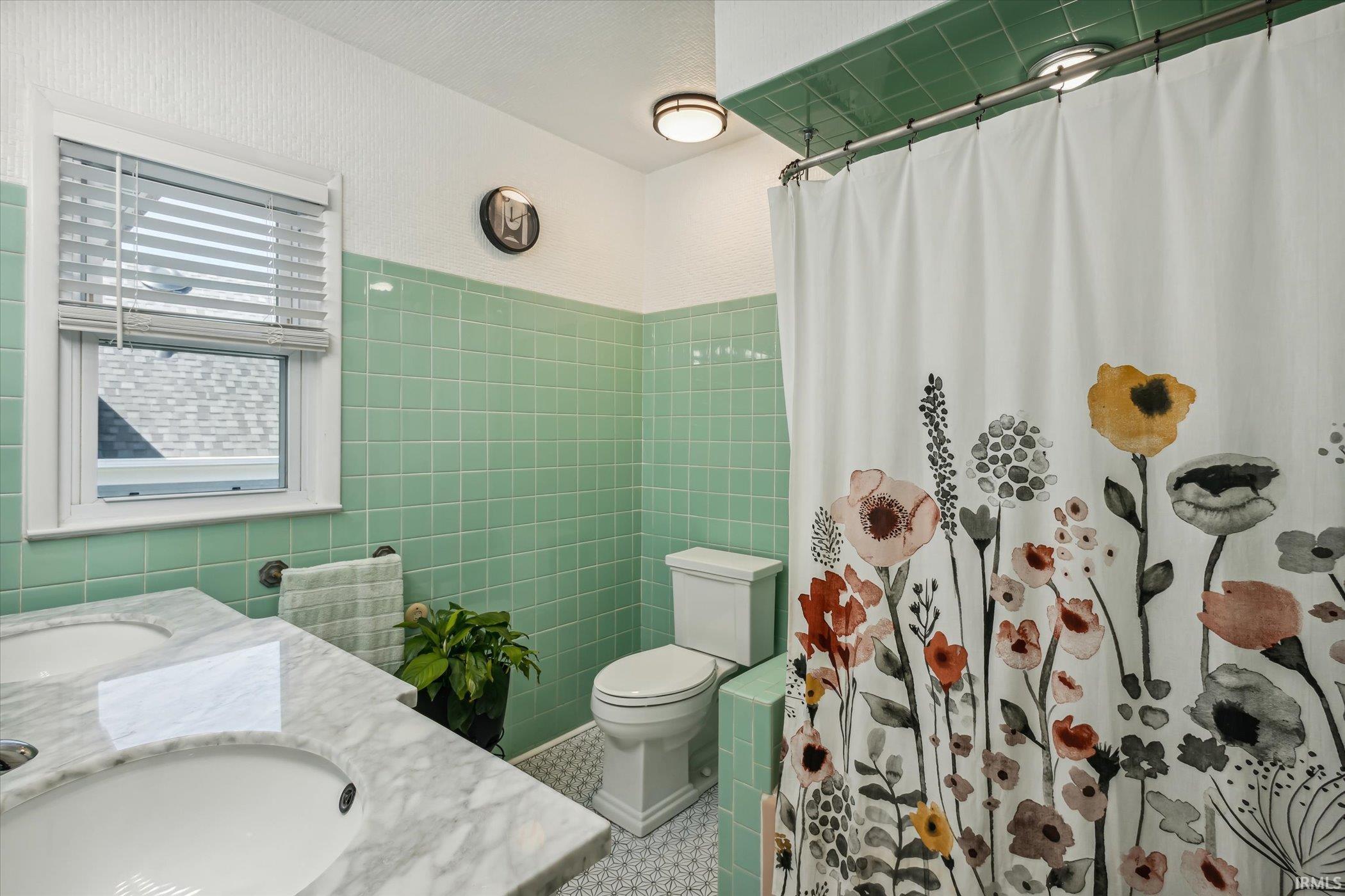 337 Edgewater Drive
