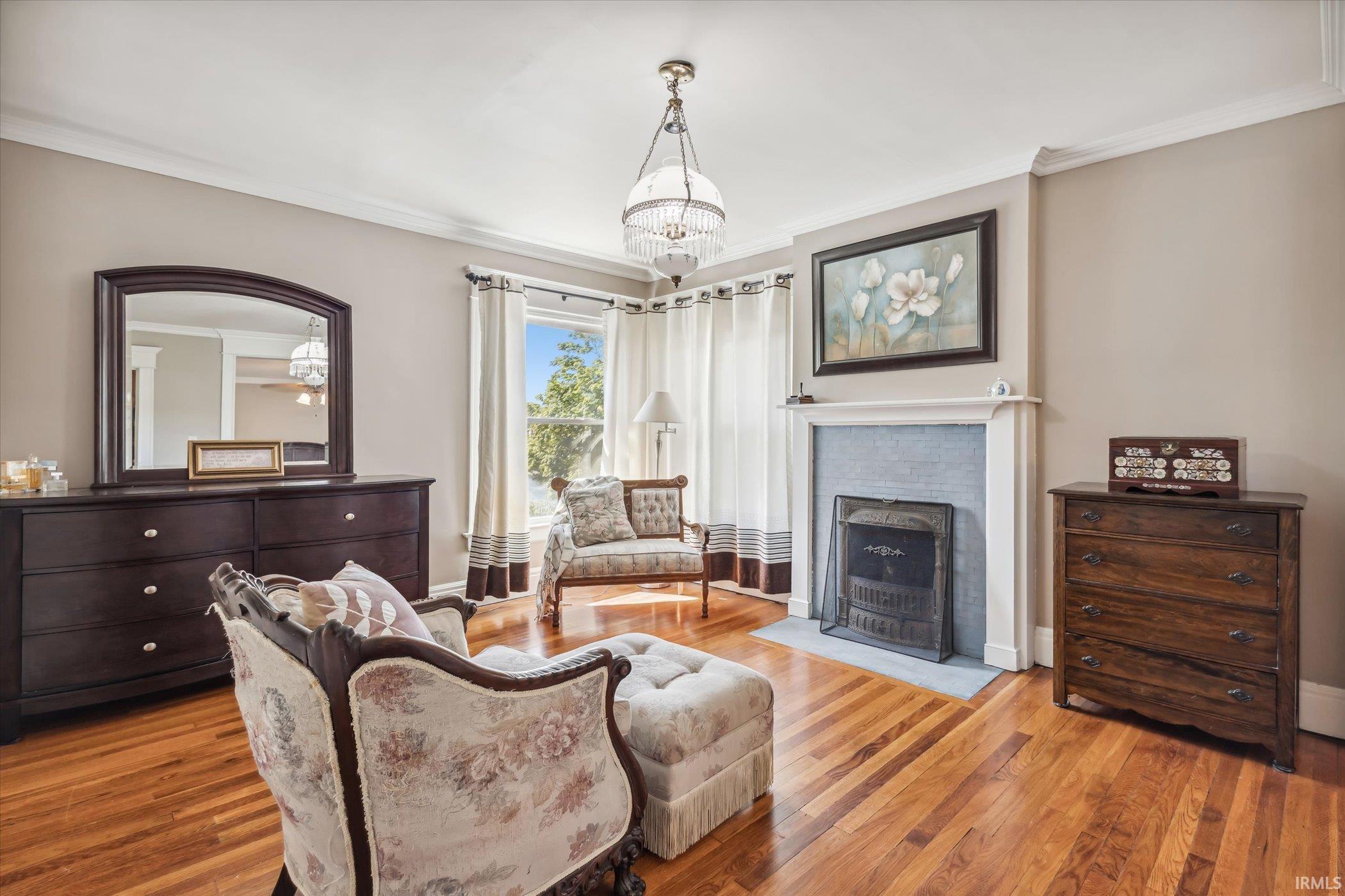 337 Edgewater Drive