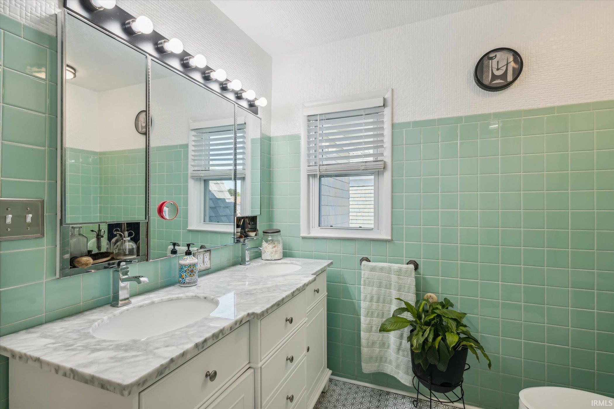 337 Edgewater Drive