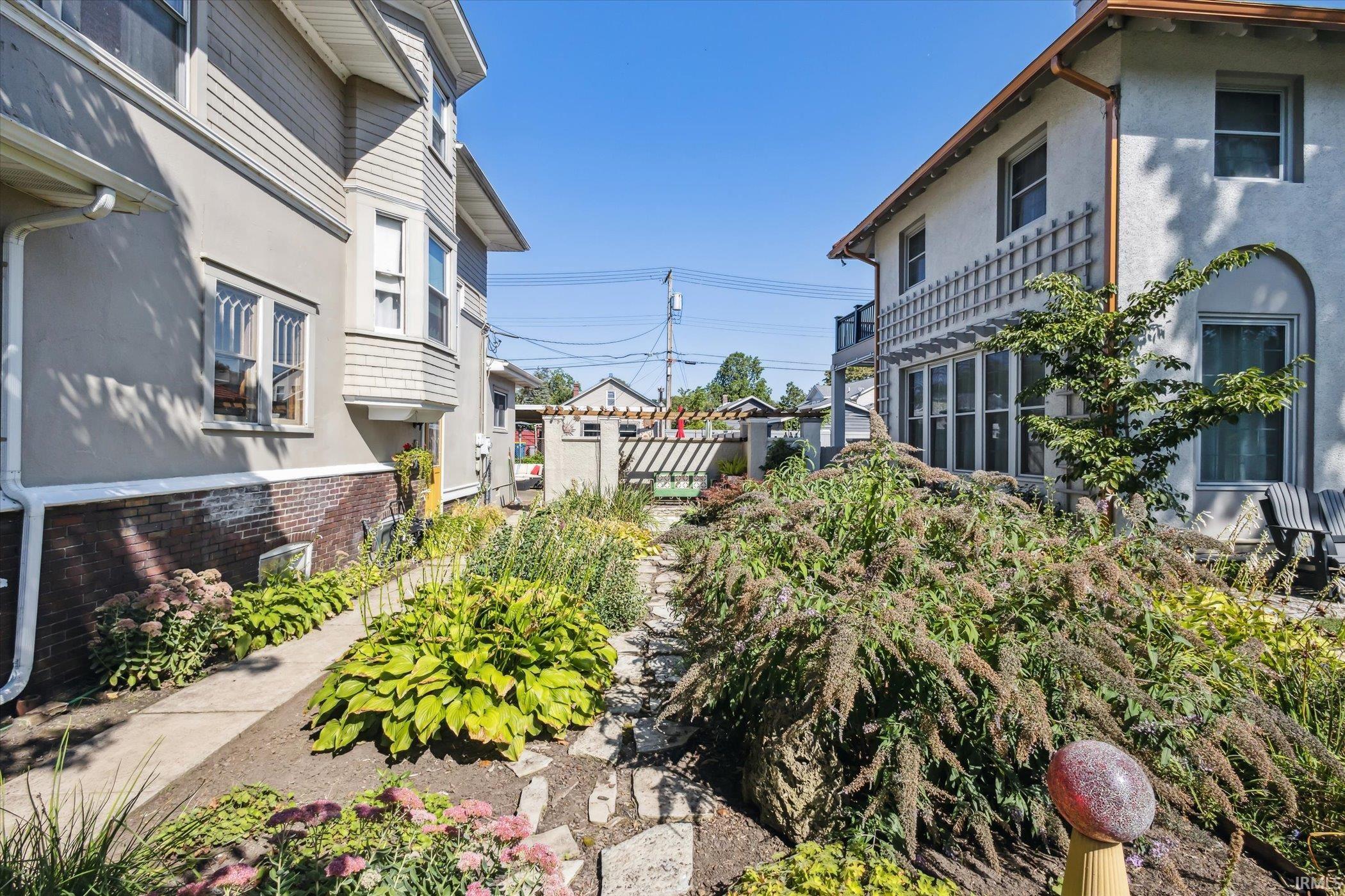 337 Edgewater Drive