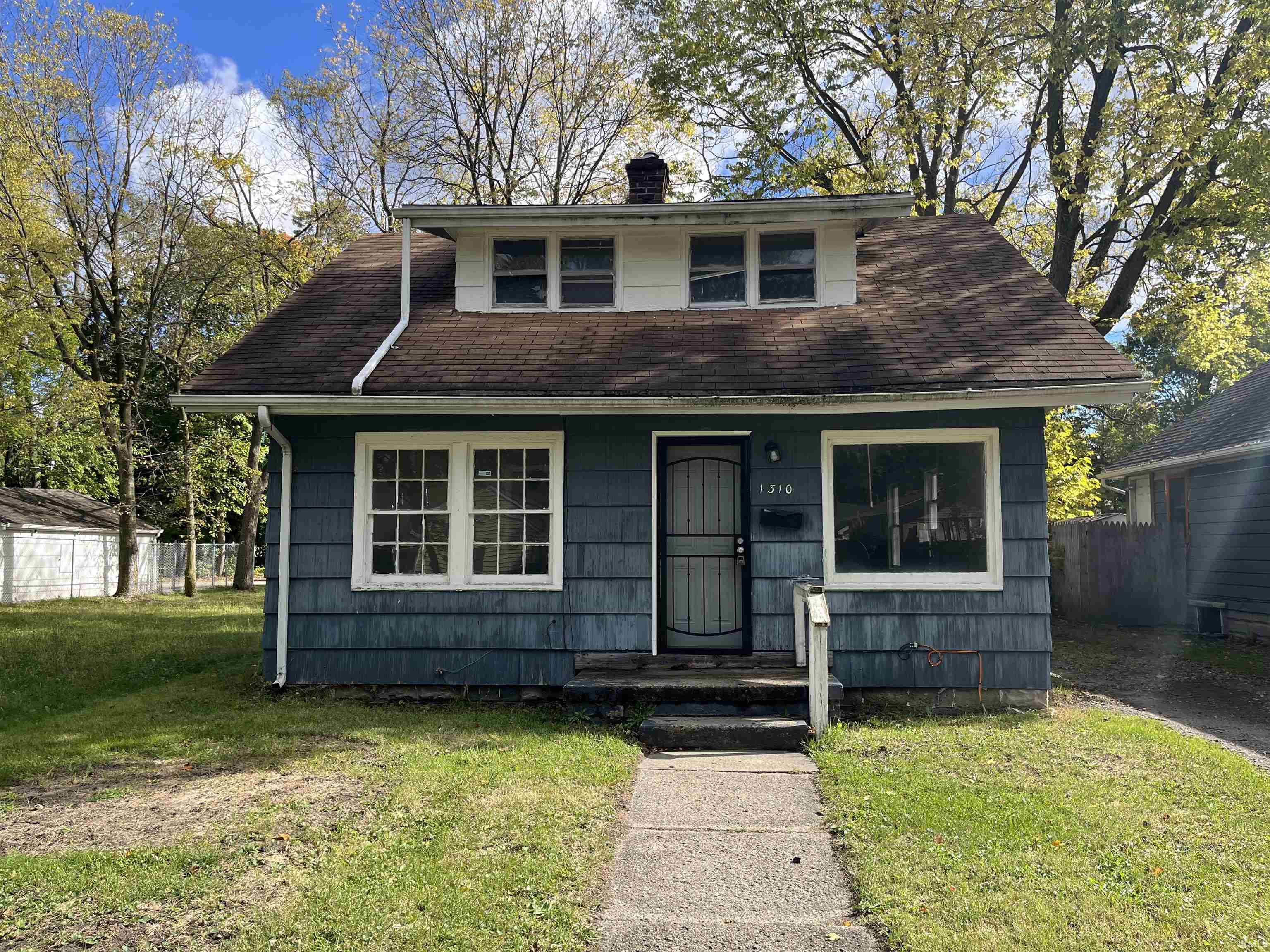 1310 Huey Street