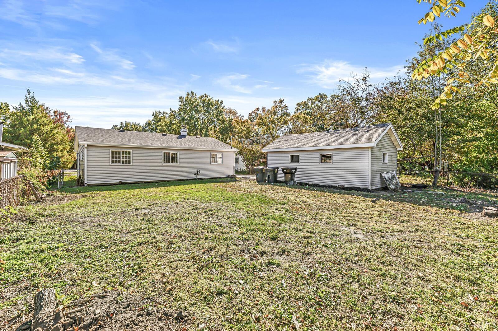 3215 Voll Lane