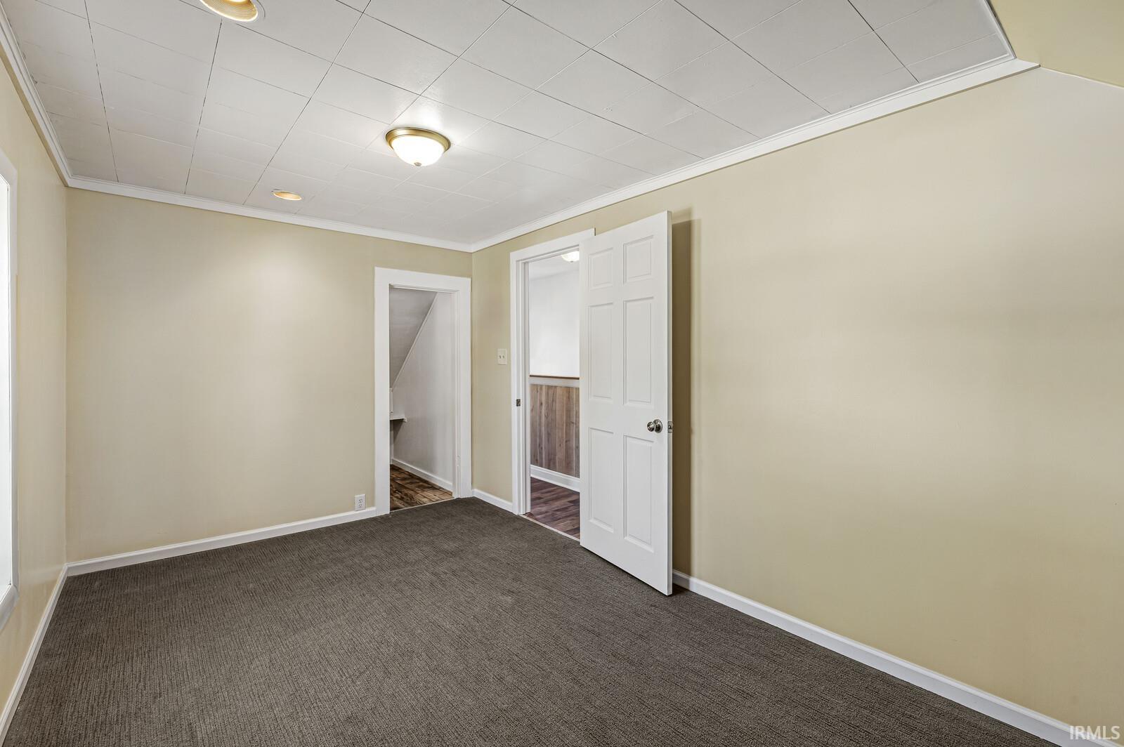 829 E 5th Street