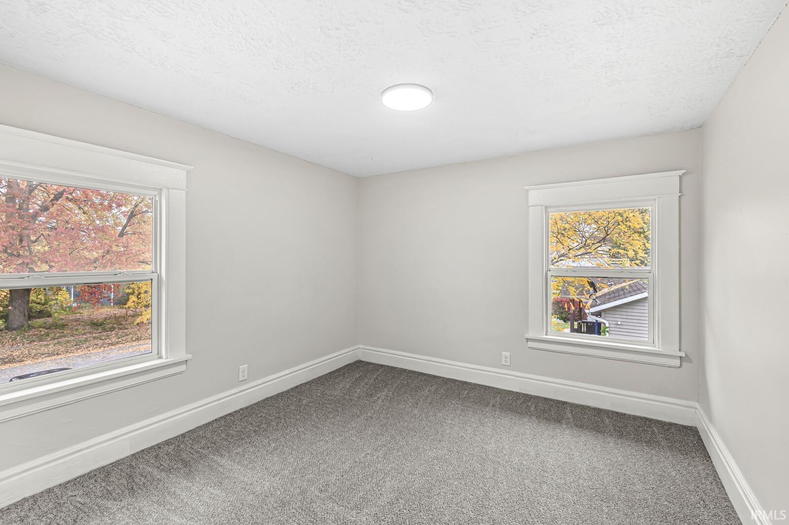 1136 E Madison Street