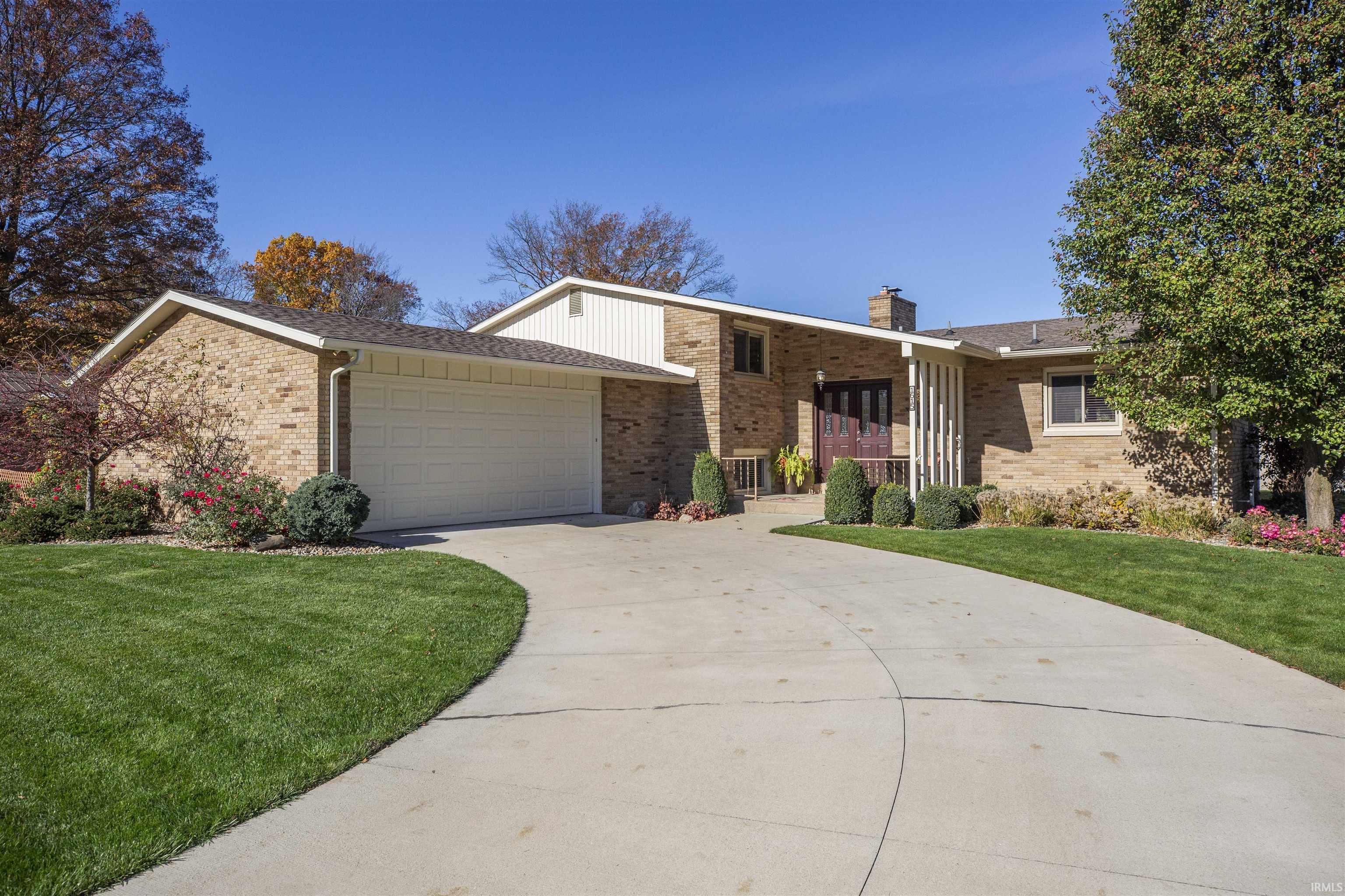 1615 Georgian Drive