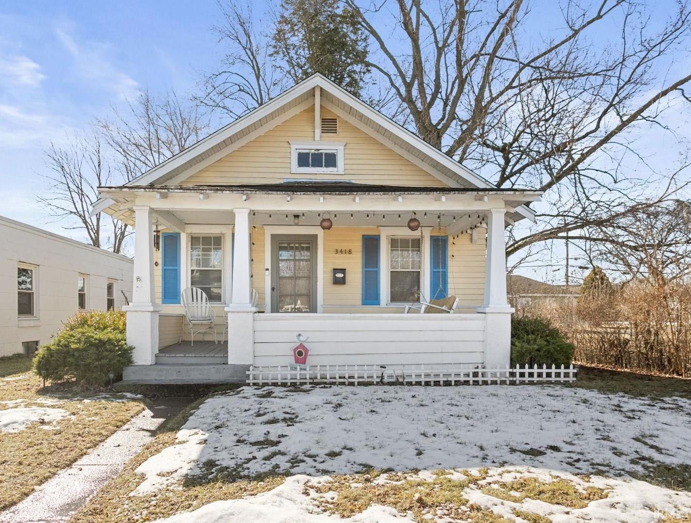 3418 Pleasant Street