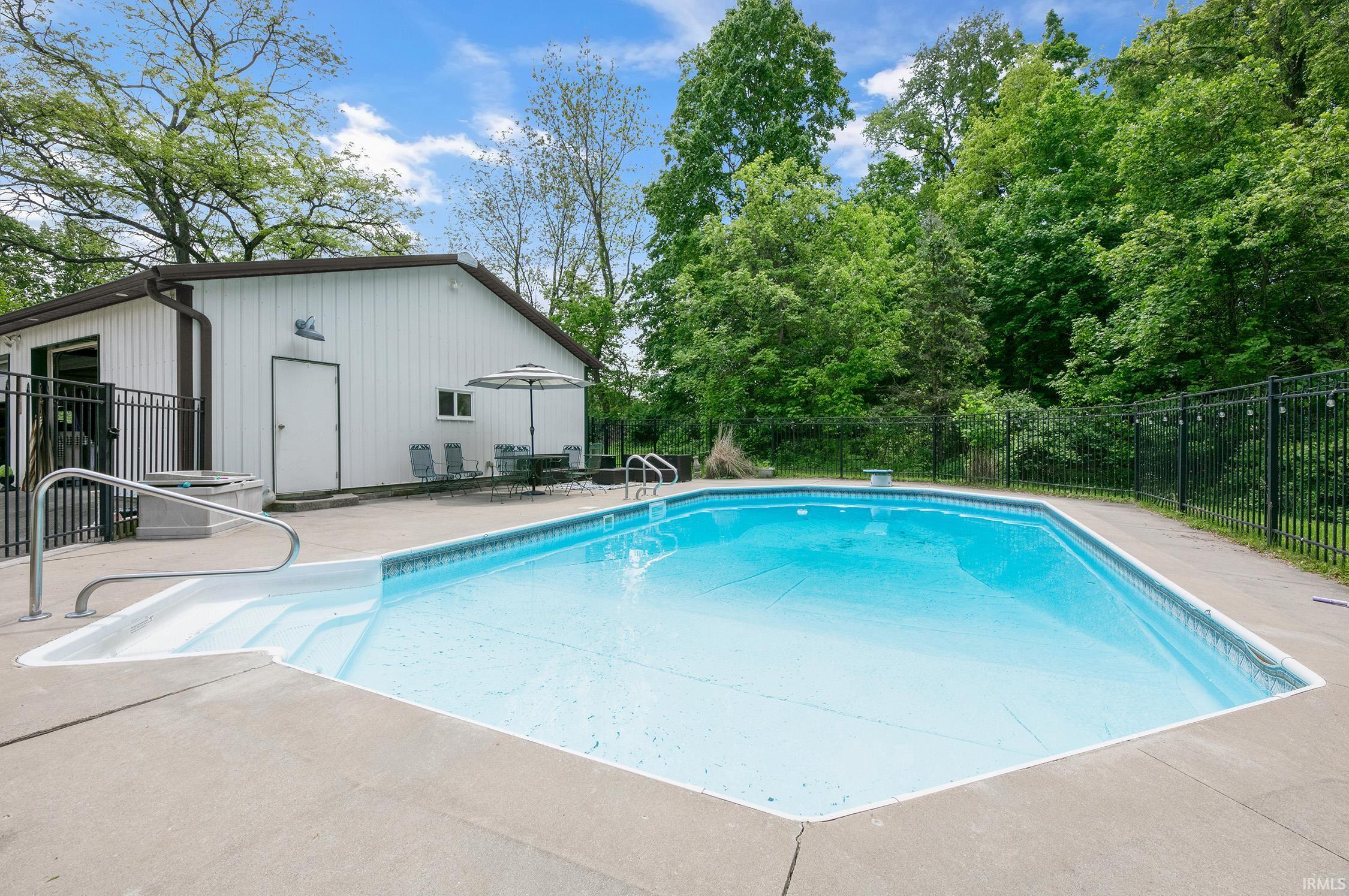 59483 Clover Road