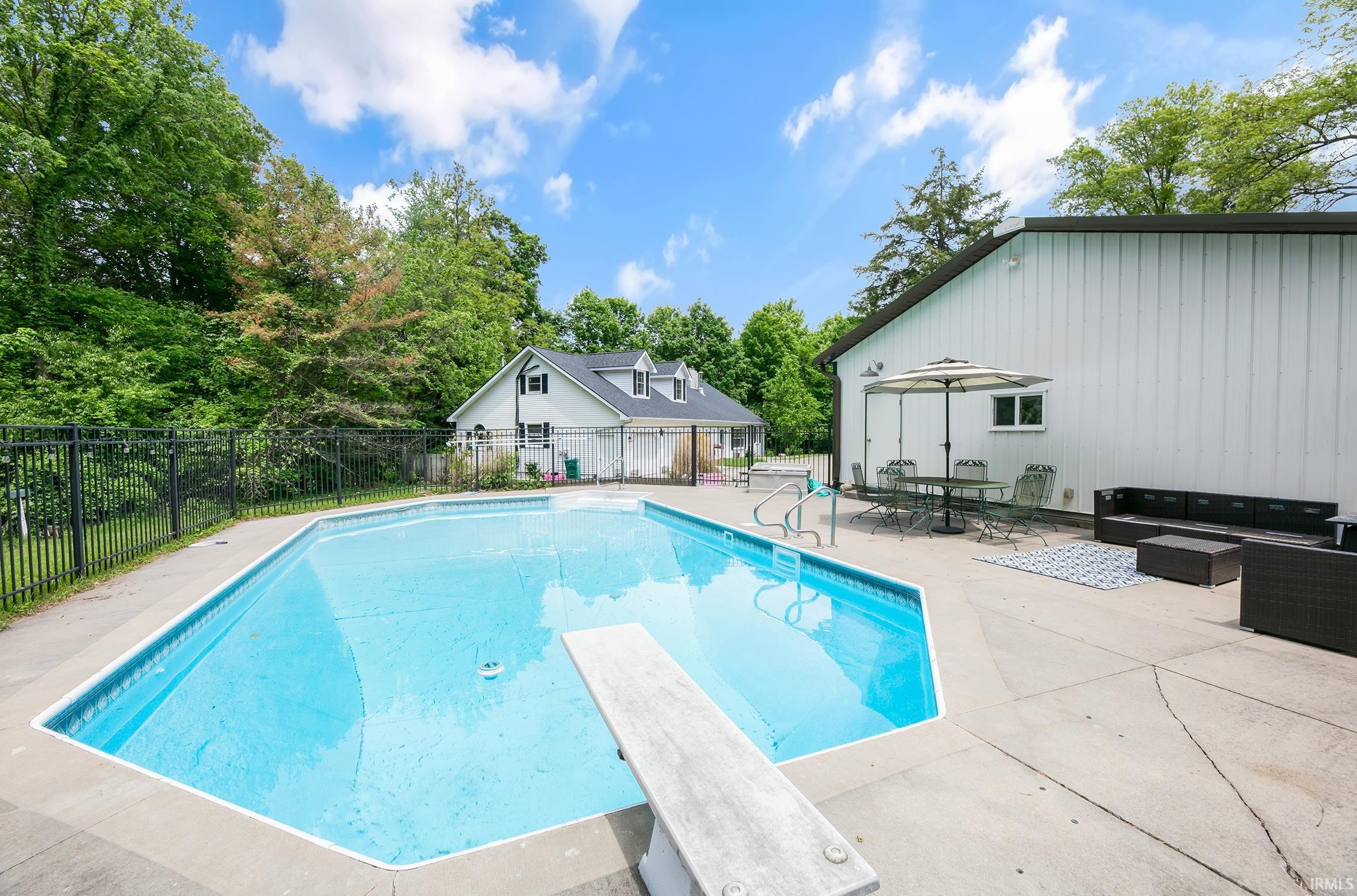 59483 Clover Road
