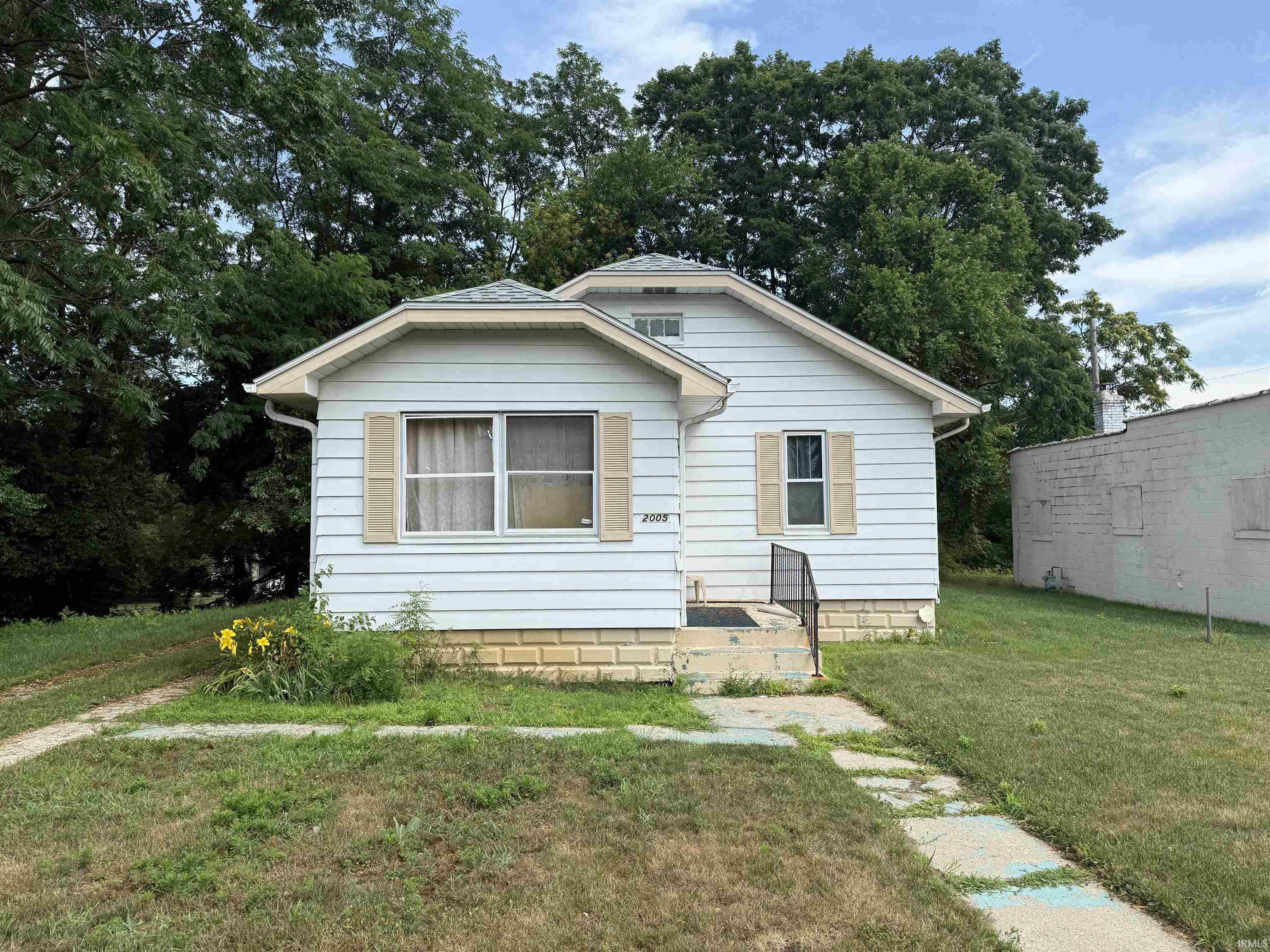 2005 Prairie Avenue