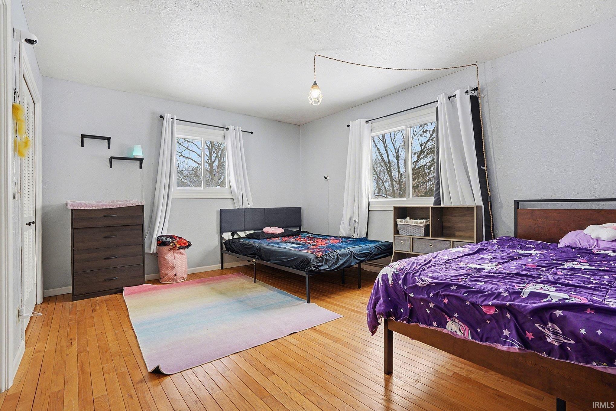 2412 Kenilworth Drive