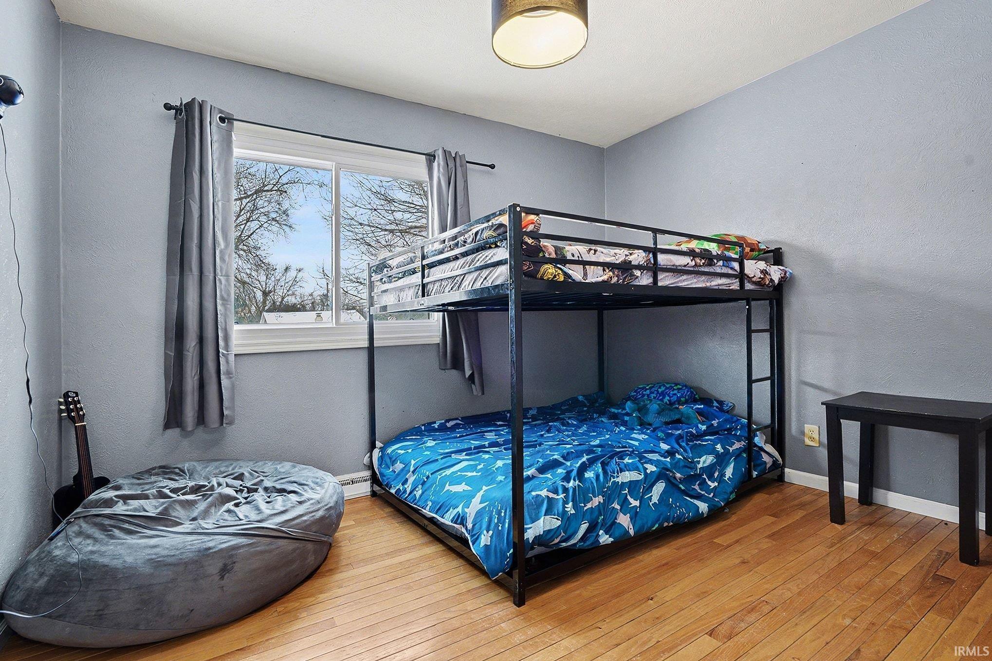 2412 Kenilworth Drive