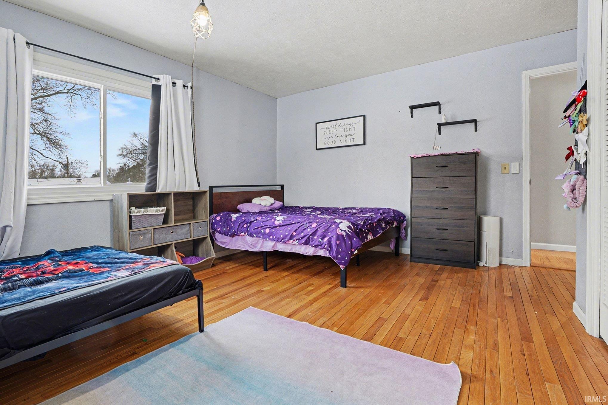 2412 Kenilworth Drive