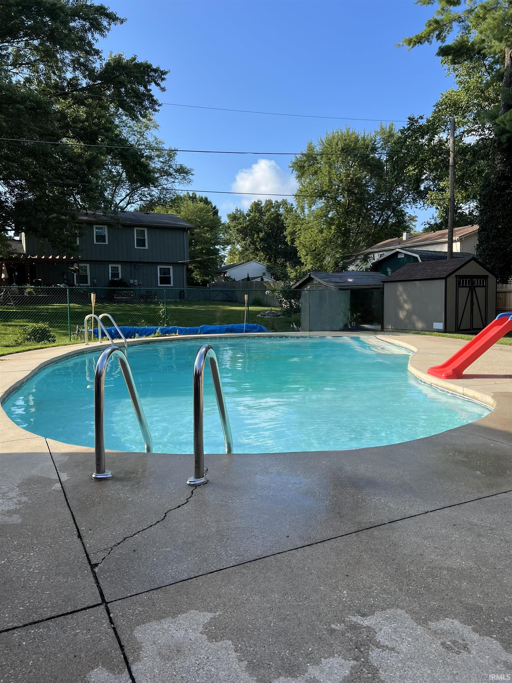 2412 Kenilworth Drive